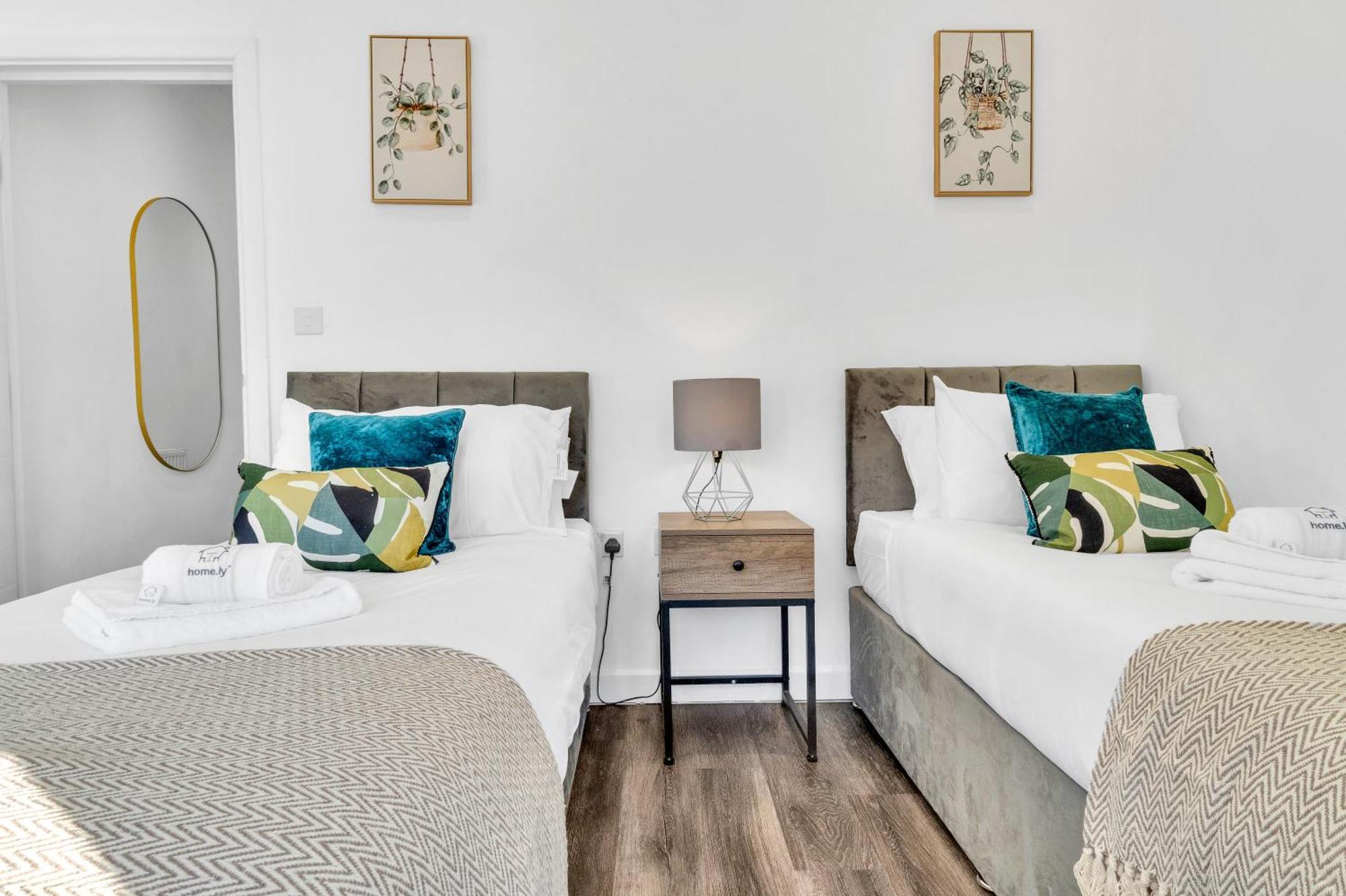 Homely North London Apartments Hendon The Hyde Exterior photo