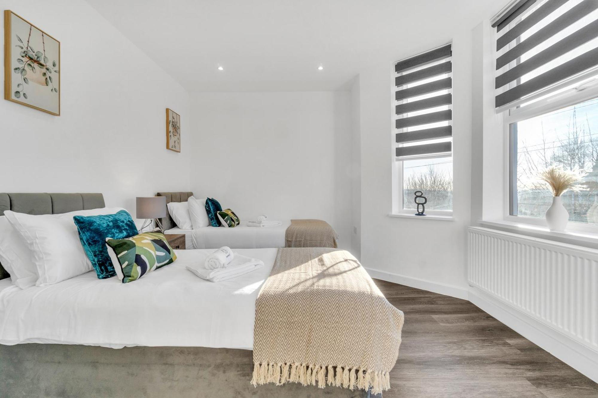 Homely North London Apartments Hendon The Hyde Exterior photo